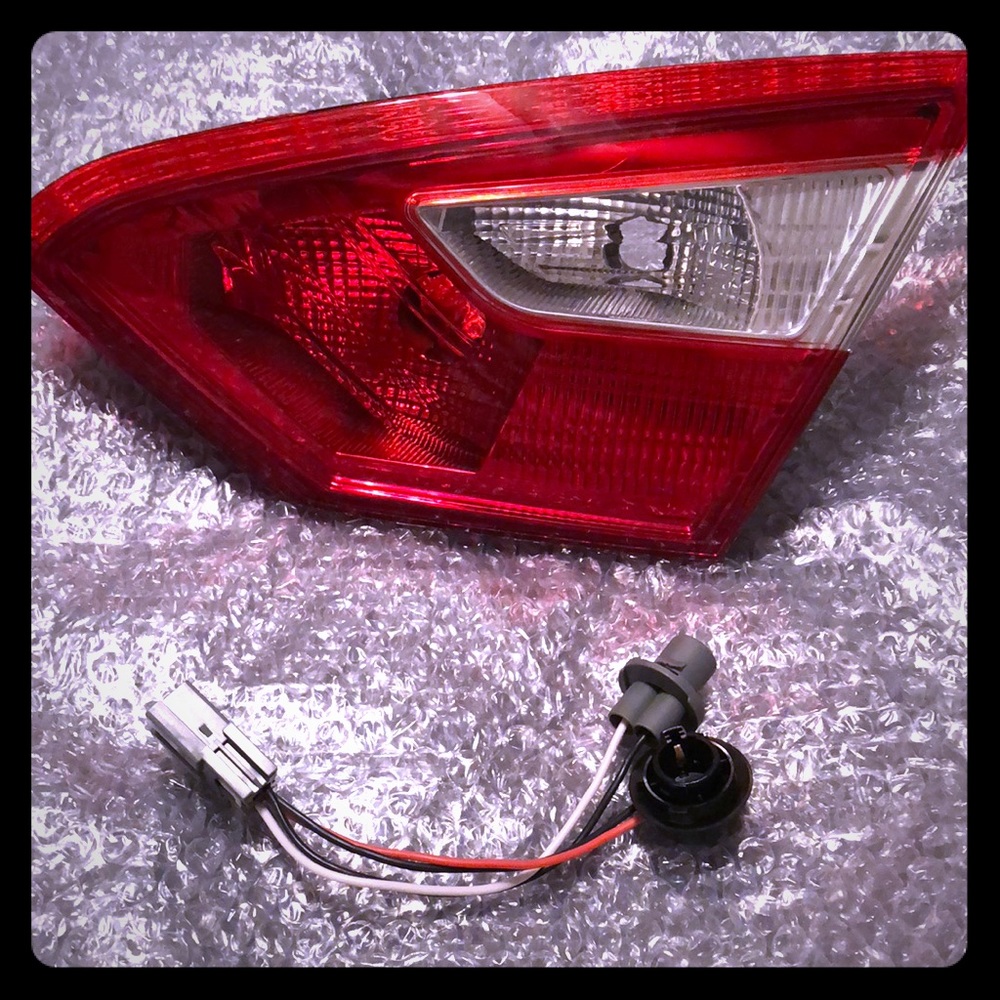 Passenger side inner taillight